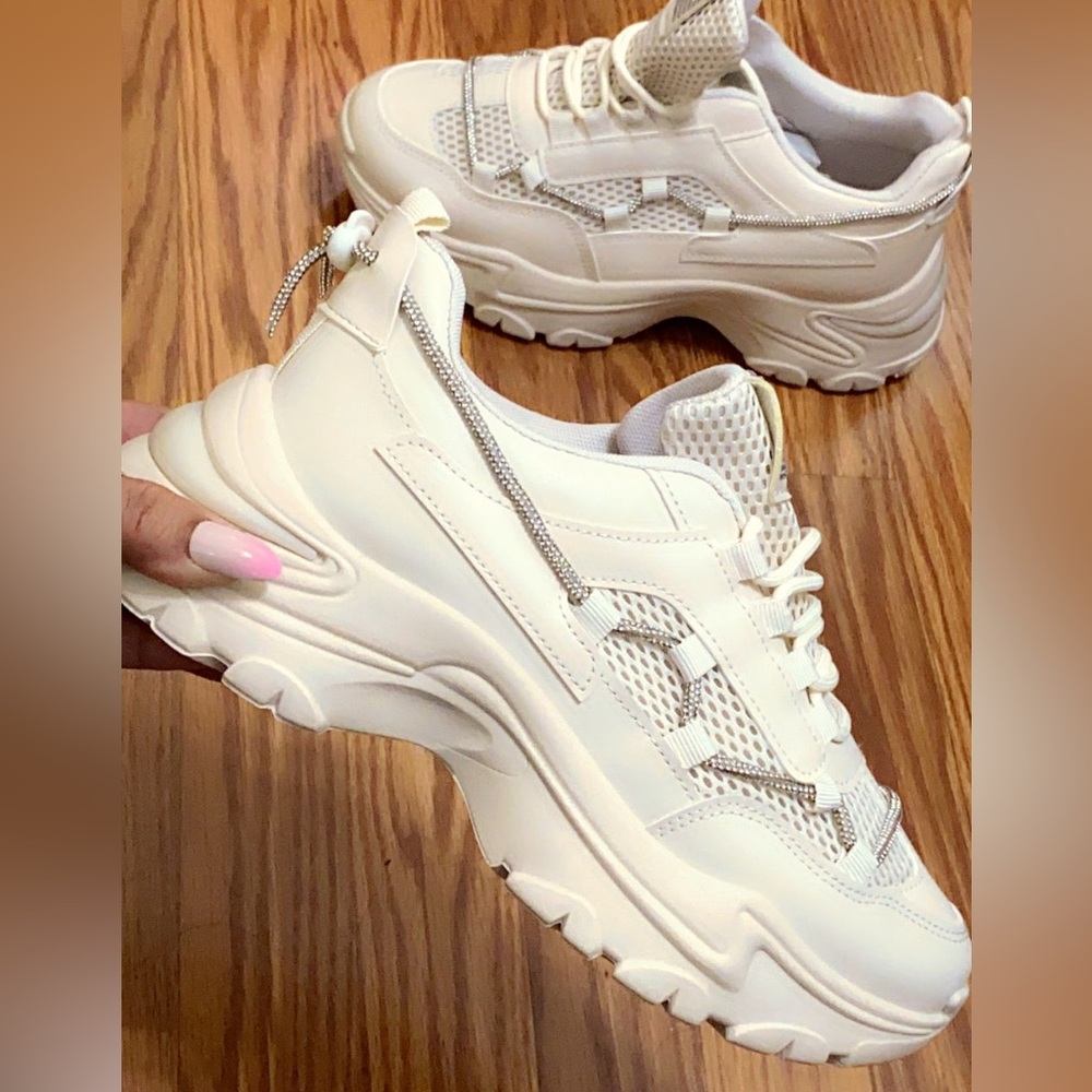 Cutsey Fall Beige rhinestone sneaker
